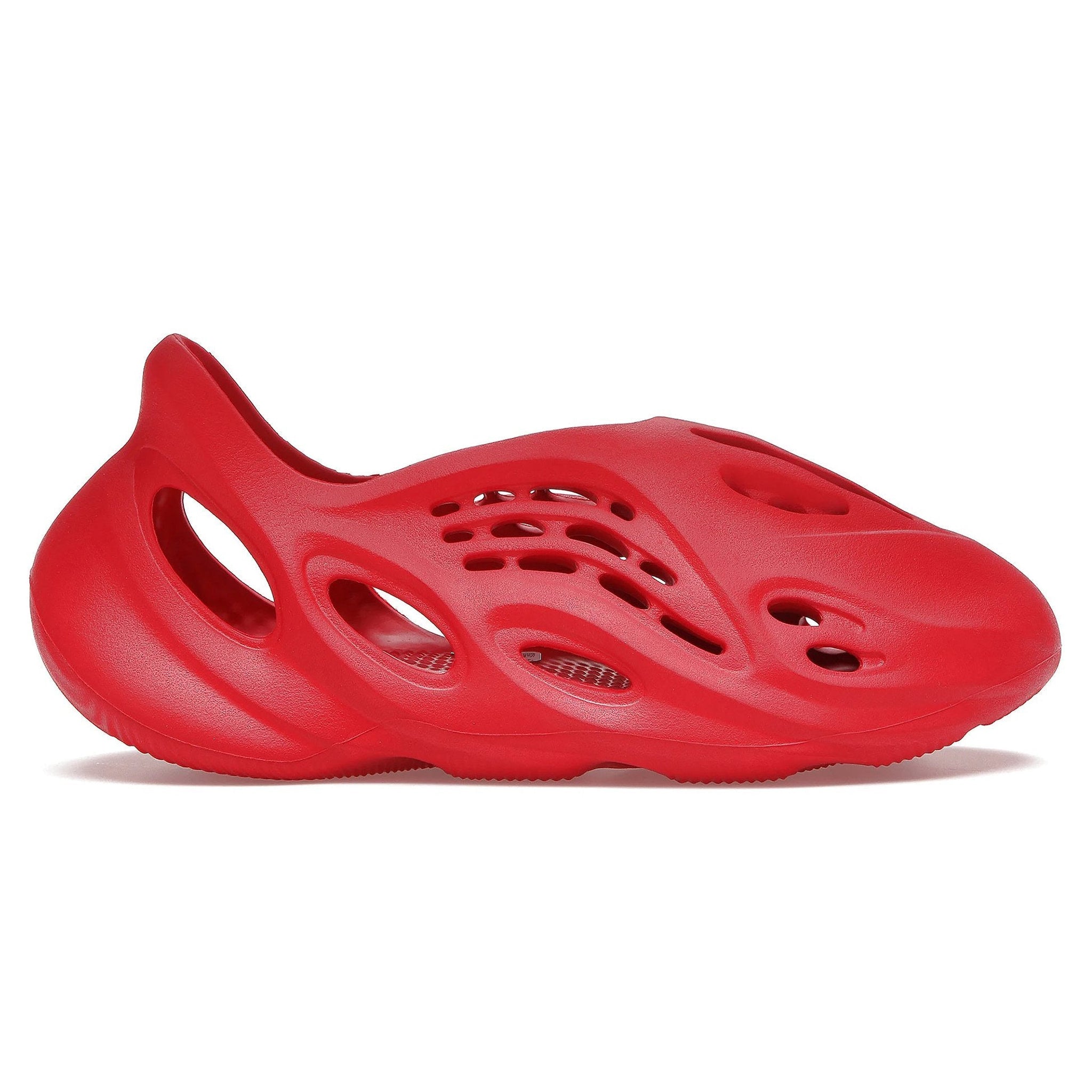 Image of Yeezy Foam RNNR Vermillion